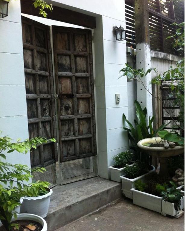 בנגקוק Littlest Guesthouse מראה חיצוני תמונה